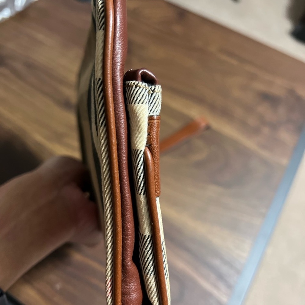 Burberry Plaid Clutch/Wristlet with Brown Leather Trim - Picture 8 of 16